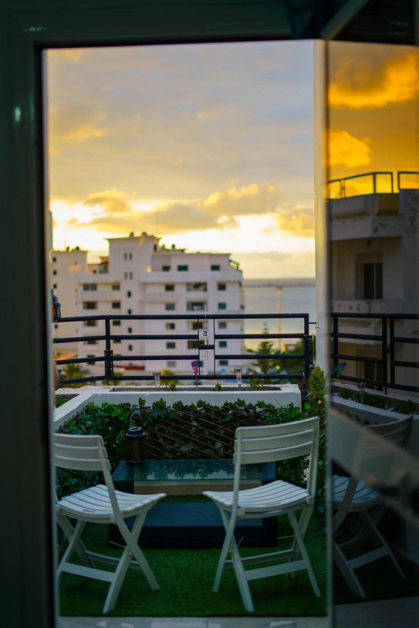 Bright Apartment With Sea View, Few Steps Away From The Tgv Tangeri Esterno foto